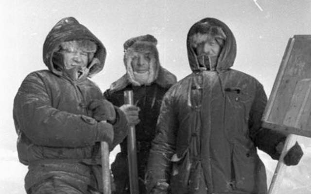 old photos of the expedition to Antarctica