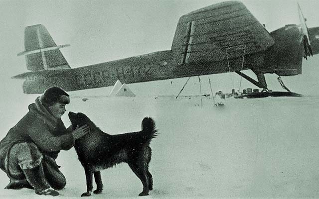 old photos of the expedition to Antarctica